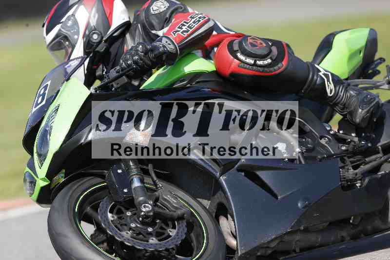 /44 09.08.2025 Plüss Moto Sport ADR/Freies Fahren/408
